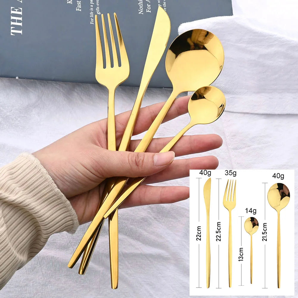 Set Posate 24 pezzi Manico Nero con Finitura Oro | Coltelli, Forchette, Cucchiai in Acciaio Inox | Completo per Cucina e Tavola